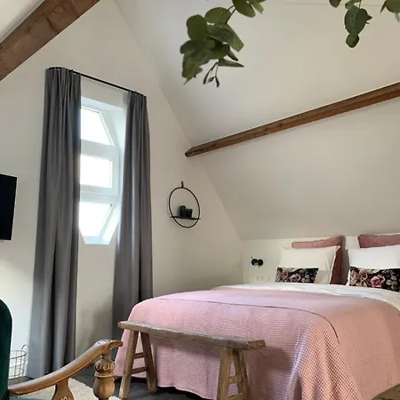 Hotel De Vossenheuvel *